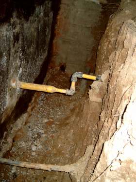 Rohrleitungen freigelegt